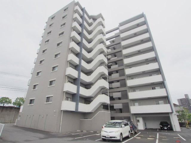 ヴィラージュ緑井の外観