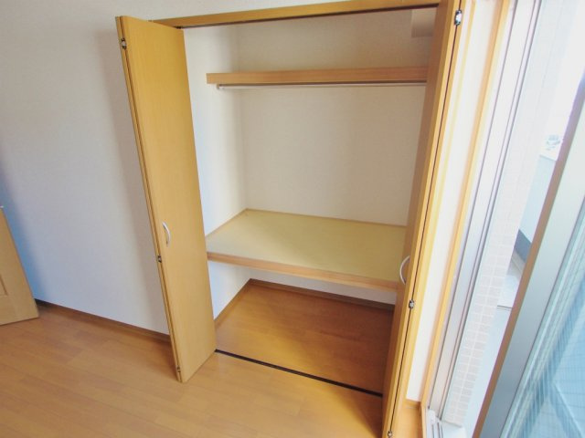 ヴィラージュ緑井の収納