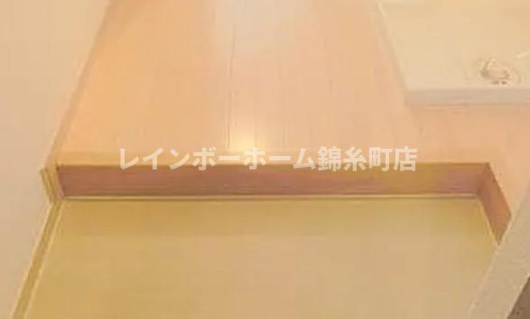 フレア平井の玄関