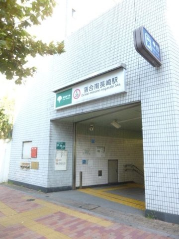 メゾン・ド・オークの周辺