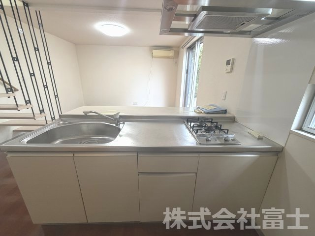 唐津市鏡の一戸建てのキッチン