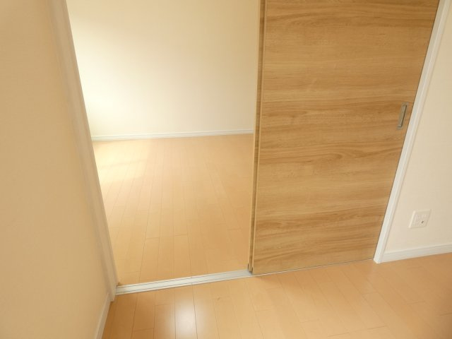 帯広市清流東１丁目のタウンの洋室