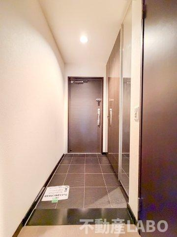 アルグラッド ザ・タワー心斎橋の玄関
