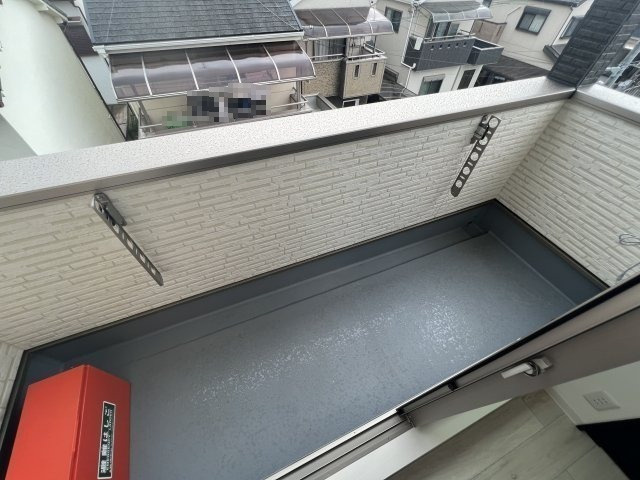 ジーメゾン高槻ウエストのバルコニー