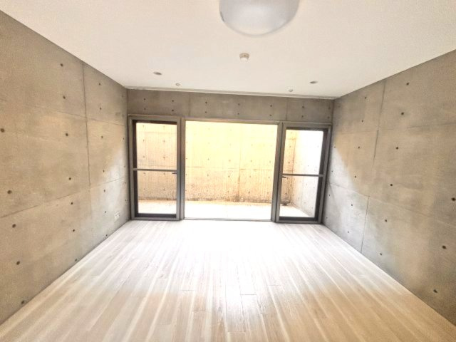 岡本Rd12の居間・リビング