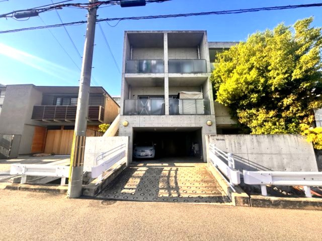 岡本Rd12の外観