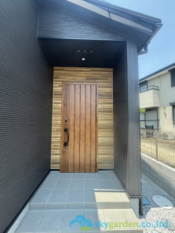 大磯町国府本郷第2期　新築戸建　全1棟1号棟の玄関