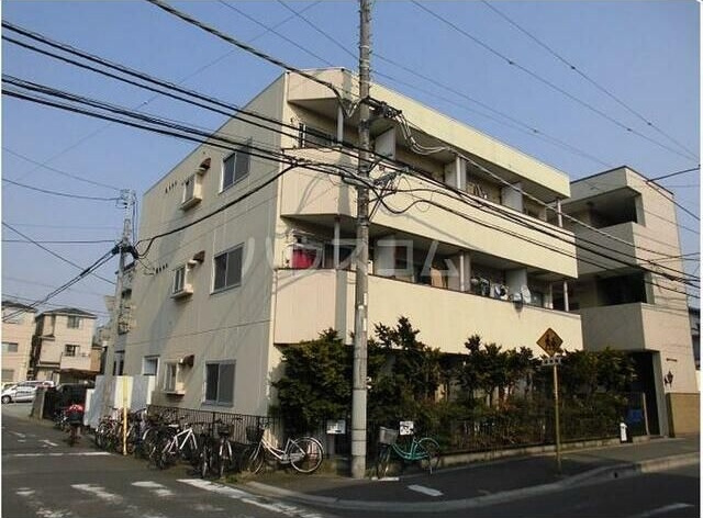 市川シティーハイムの外観