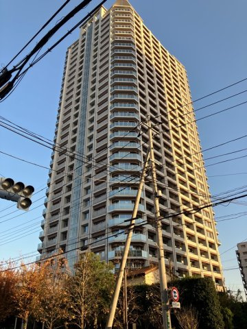 サウスゲートタワー川口の外観