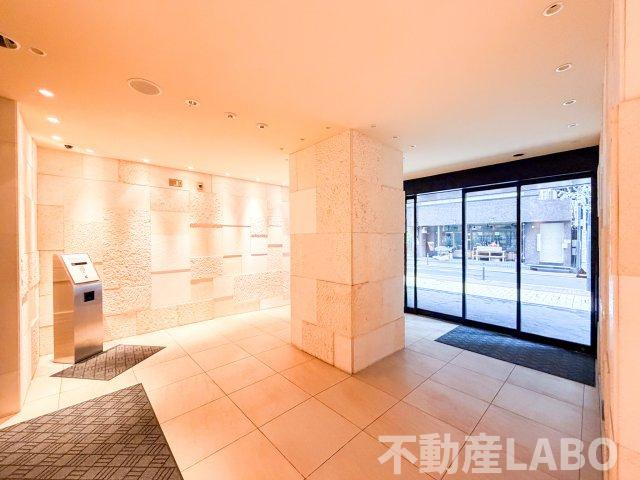 アルグラッド ザ・タワー心斎橋のエントランス