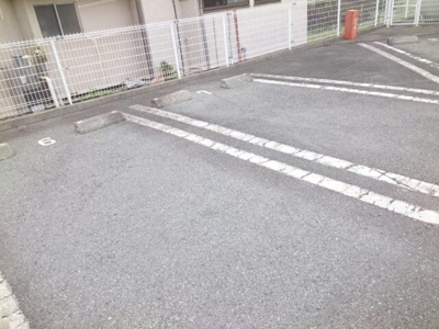 【駐車場】 | エテルナ・ウエール | カースペースがあります