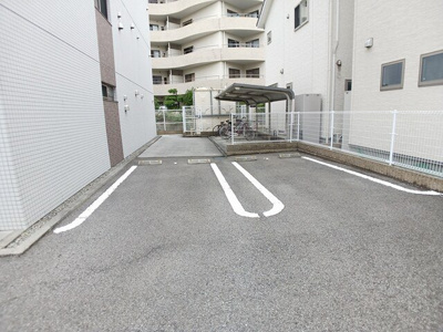 【駐車場】 | コオリナ | 駐車スペースもあります