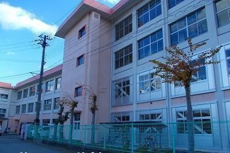 【周辺】 | ロジュマンⅢ | 花田小学校まで1000m