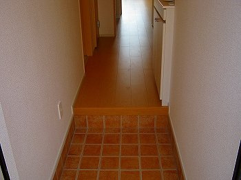 【玄関】 | ラフレシールあぼしＢ | シンプルで使いやすい玄関です
