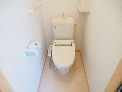 【トイレ】 | メゾン・ド・カルム | ゆったりとした空間のトイレです