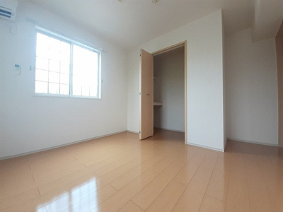 【内装】 | ロジュマンⅡ | 内装は落ち着いています