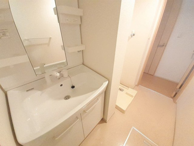 【洗面所】 | ロジュマンⅡ | コンパクトで使いやすい洗面所