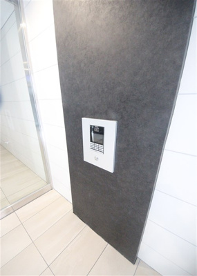 【玄関】 | セレニテ難波ミラク壱番館