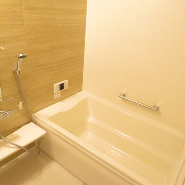 YKメゾン向陽の浴室