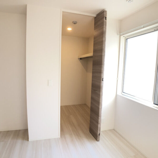 YKメゾン向陽の収納