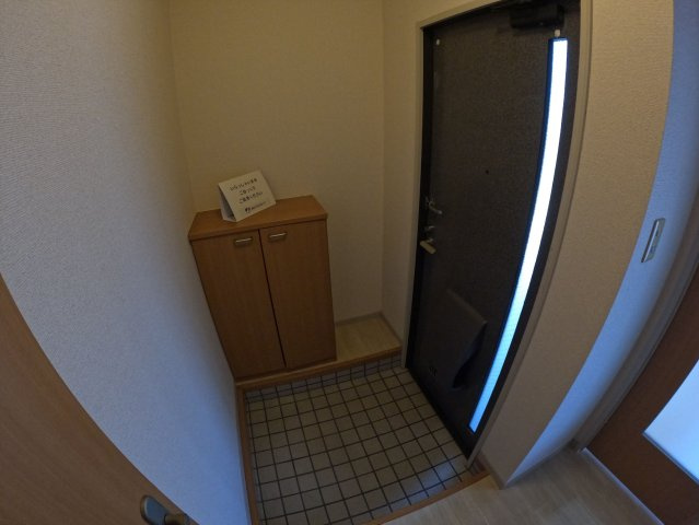 【玄関】 | メゾン・フローラB