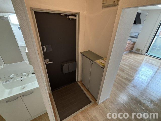 サンビレッジエリカB棟の玄関