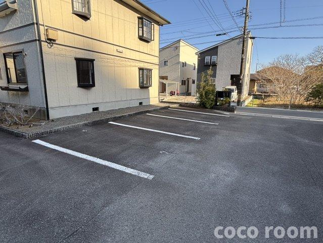 サンビレッジエリカB棟の駐車場