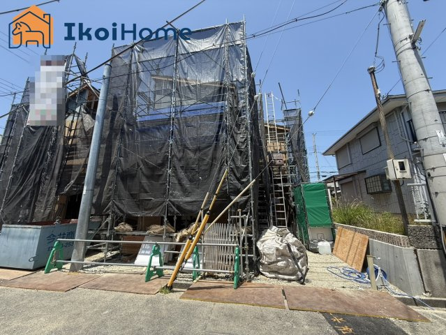 神戸市西区伊川谷町潤和25-1期　全2棟2号棟　新築戸建の周辺|●年中無休：見学時間9:00～20:00・当日予約可●最寄りのバス停まで徒歩１分！明石駅までバスで10分です！
