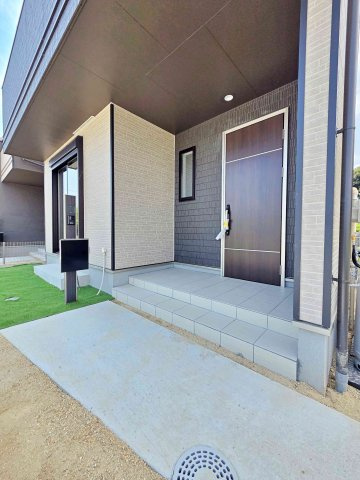 【玄関】 | 大府市米田町4丁目　D号棟【仲介手数料0円】