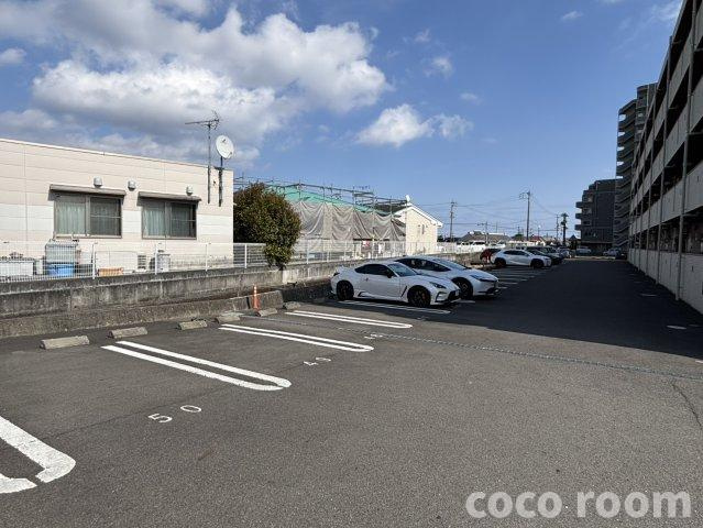 IBB6の駐車場