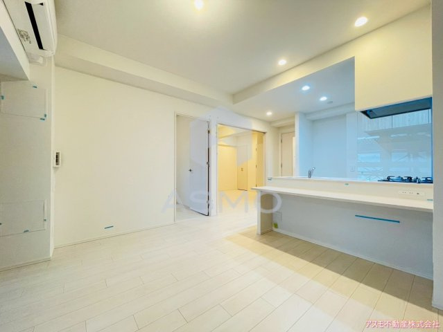 【居間・リビング】 | スプランディッド上本町WEST