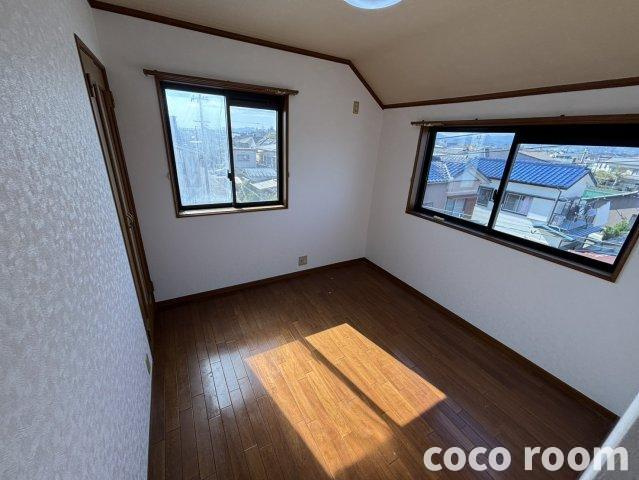 焼津市本中根借家の洋室