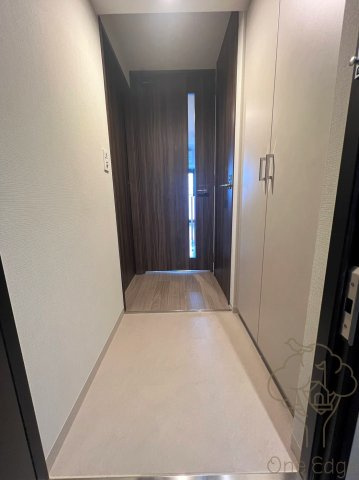 バウスフラッツ新大阪の玄関