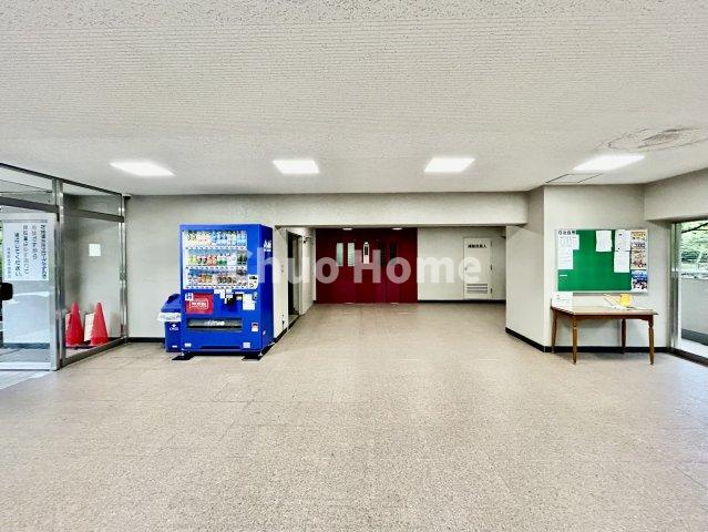 牡丹町住宅のロビー|ロビー