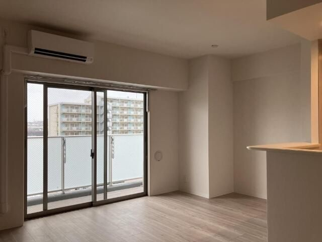 ＲＥ　ｒｅｓｉｄｅｎｃｅ