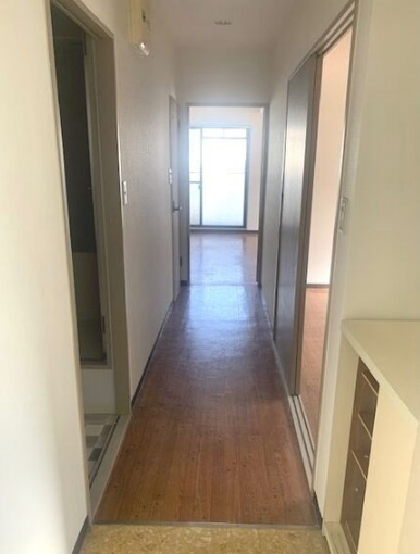 大阪市中央区瓦屋町１丁目の賃貸マンションの玄関