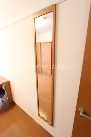 レオパレスソレーユの玄関