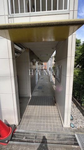 レオパレスソレーユのエントランス