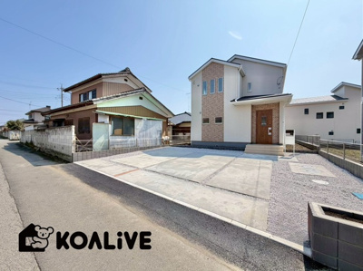 【外観】 | 伊勢崎市国定町　新築住宅 | 現地ご案内ツアー開催中！早朝やお仕事帰りのご見学にもすぐ対応致します！見学ご予約はコアライブまでお気軽にお問い合わせ下さい！