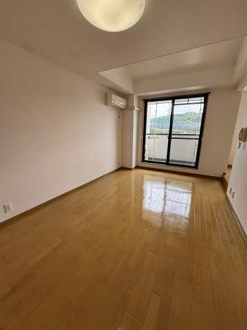 【洋室】 | アーカンシェル東寝屋川