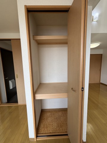 アーカンシェル東寝屋川の収納