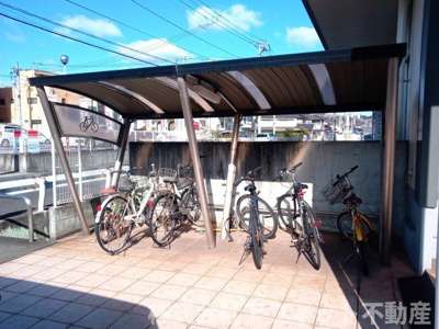 【その他共用部分】 | シャンテ・シャル | 屋根付き駐輪場