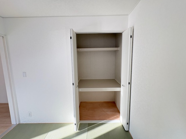 上里町黛第１（全8棟）7号棟の玄関