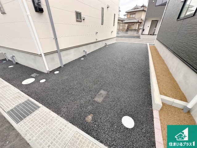 明石市大久保町谷八木　第6期　新築一戸建ての駐車場|並列２台駐車可能！ゆとりの駐車スペースで車庫入れもスムーズ！