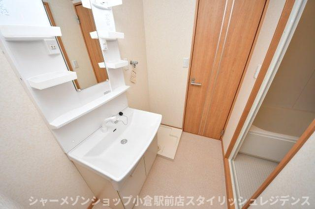 フェルト727の玄関
