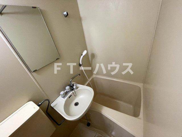 ダイアパレス京成大久保の浴室