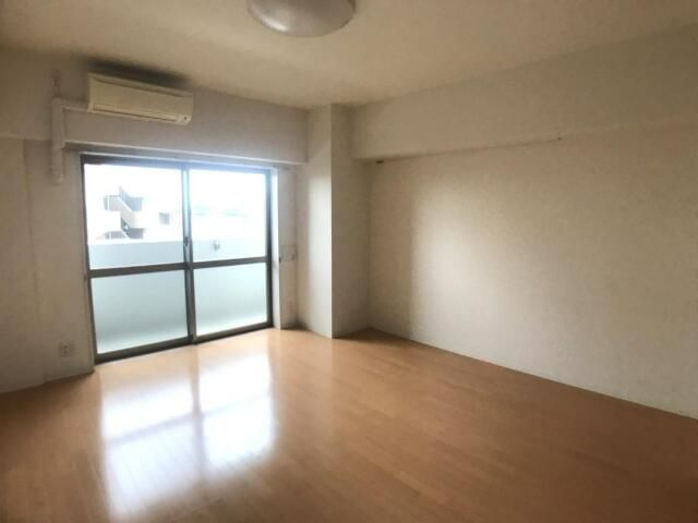 Ｗｅｓｔ練馬春日町の居間・リビング