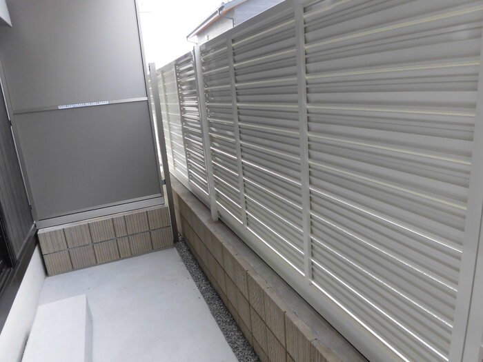 D－ROOM清水新地のバルコニー
