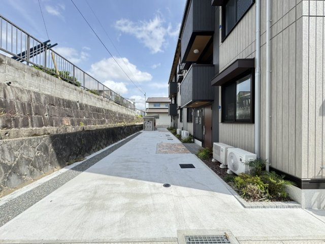 D－ROOM清水新地の駐車場