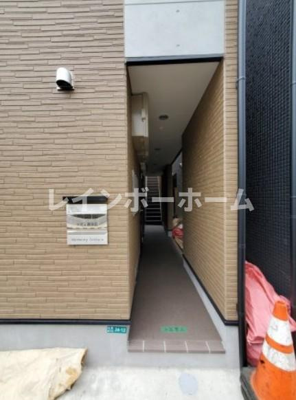 ラヴィ新小岩のエントランス